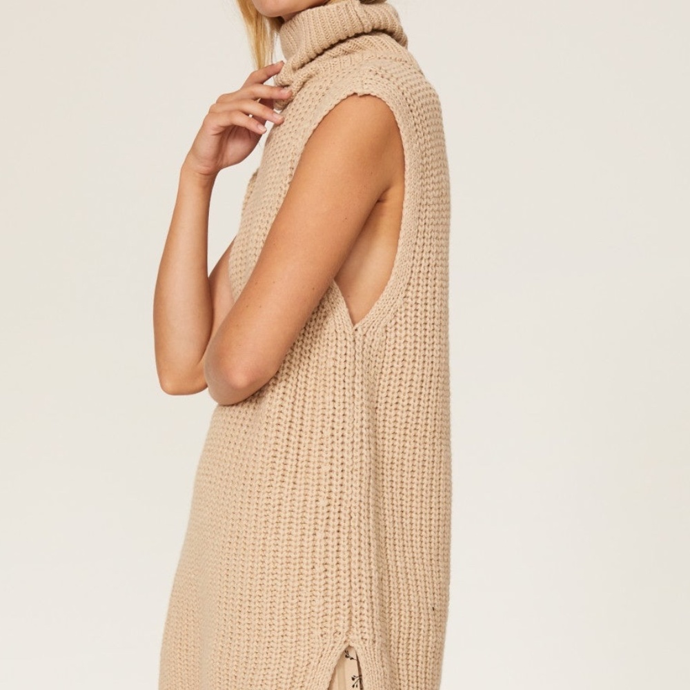 Sweet Baby James, Tan Sleeveless Turtleneck Sweater, L